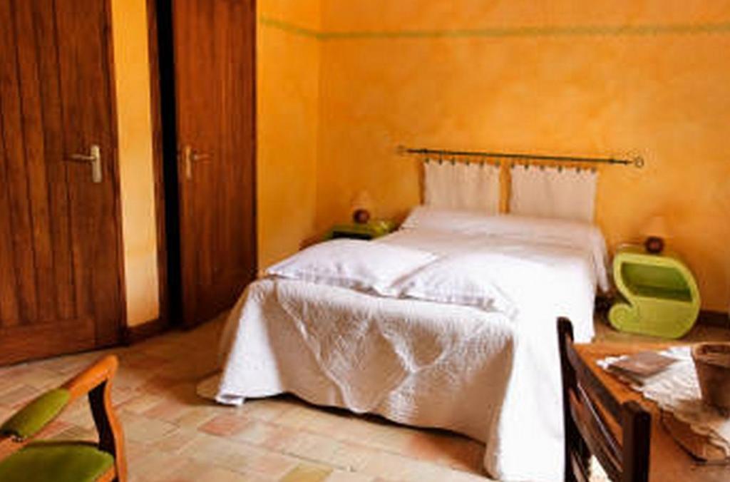 Chambres D'Hotes Chez Josette Et Didier Germond-Rouvre Habitación foto